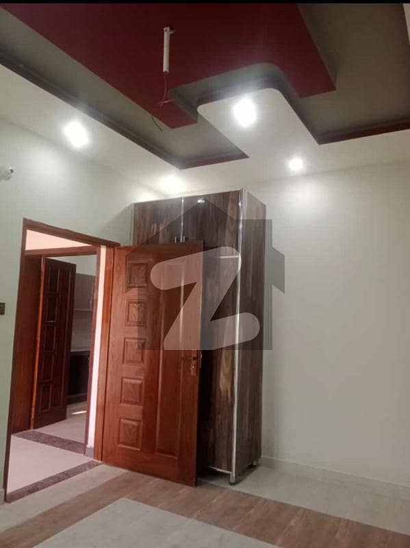 کینال بینک ہاؤسنگ سکیم لاہور میں 4 کمروں کا 4 مرلہ مکان 1.7 کروڑ میں برائے فروخت۔