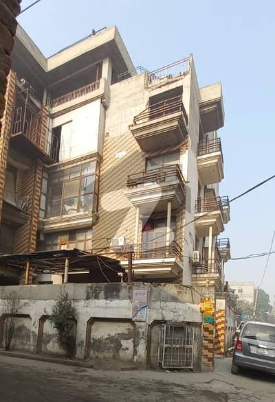 فیروزپور روڈ لاہور میں 14 مرلہ عمارت 11 کروڑ میں برائے فروخت۔