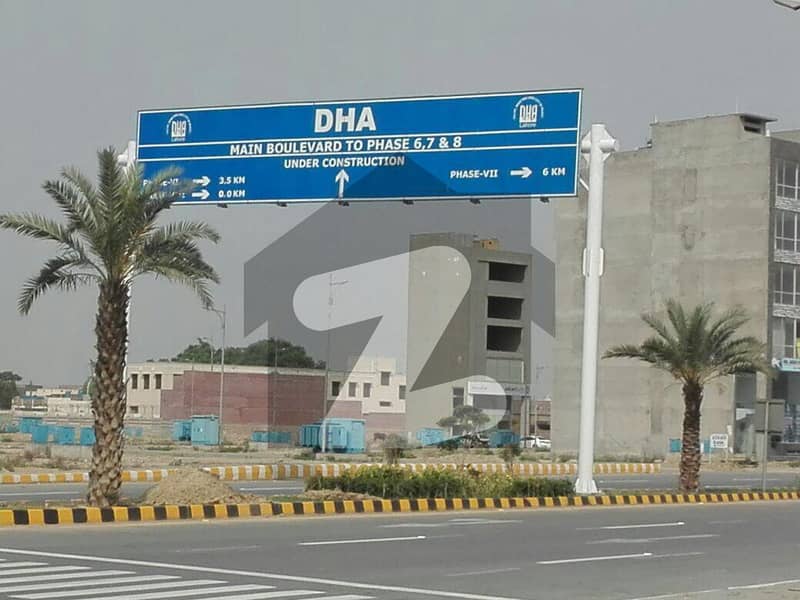5 Marla Plot For Sale , Direct Approach , On Wide Carpeted Road Back Side Of Park Located On The Beautiful Location , In 8 IVy Green Most Posh Area OF DHA Defence Lahore