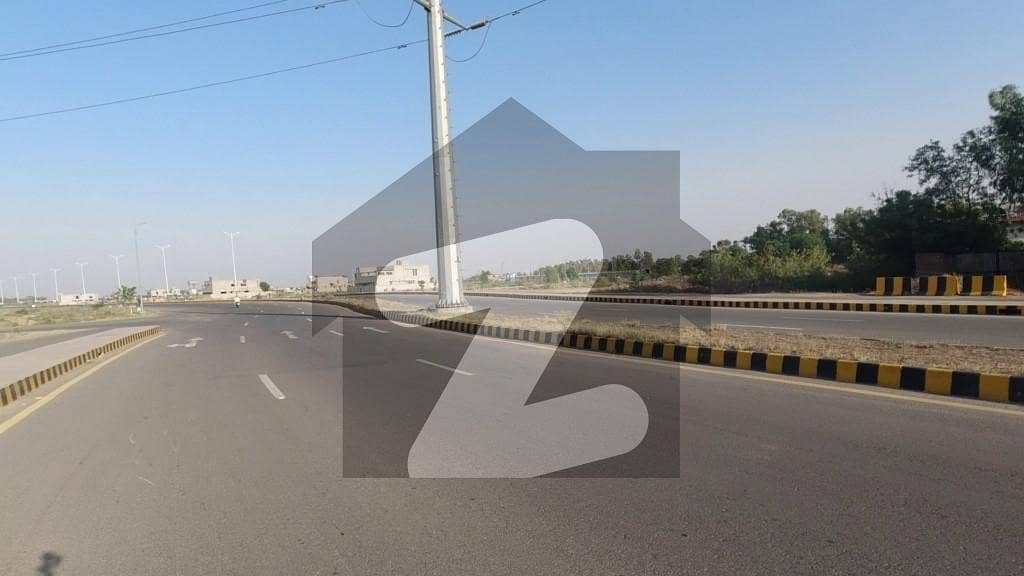 DHA Phase 7 - Block Z1 Commercial Plot Sized 16 Marla For sale
