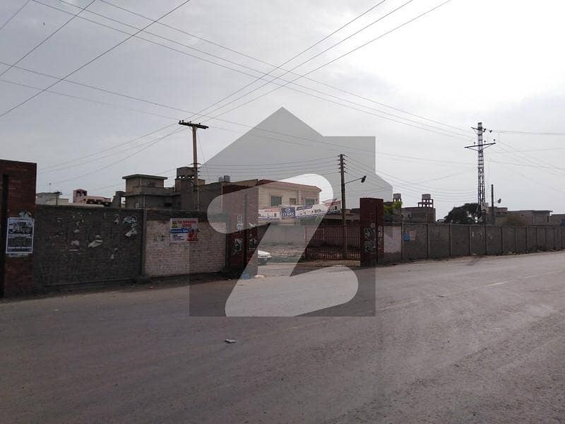10 Marla Residential Plot In Central Model Town - Block A For sale