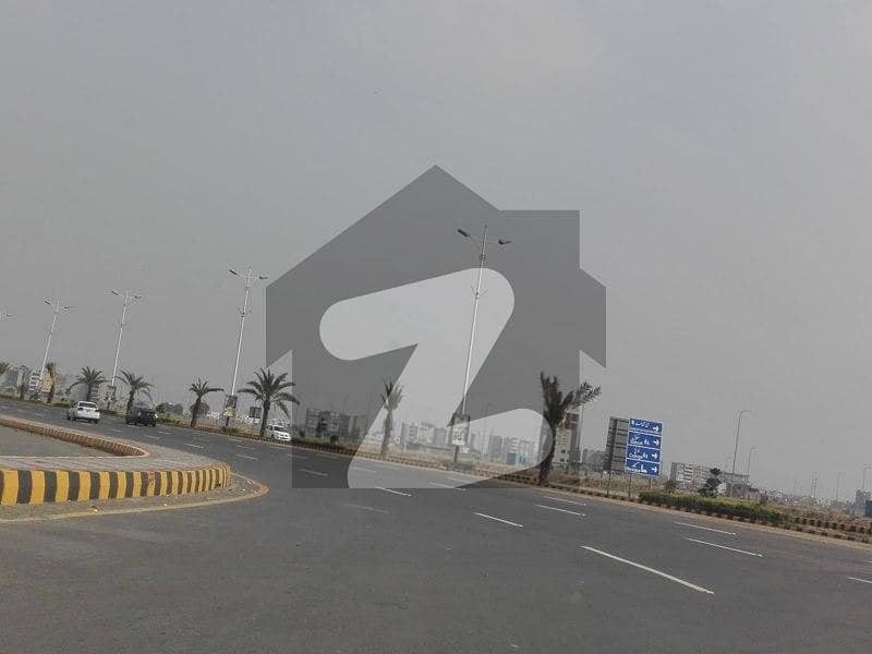 ڈی ایچ اے فیز 7 - بلاک وائے فیز 7 ڈیفنس (ڈی ایچ اے) لاہور میں 5 مرلہ رہائشی پلاٹ 75 لاکھ میں برائے فروخت۔