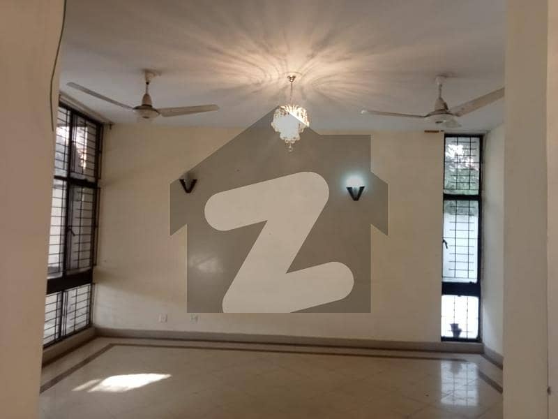 1 Kanal Double Unit House For Rent in DHA Phase 1