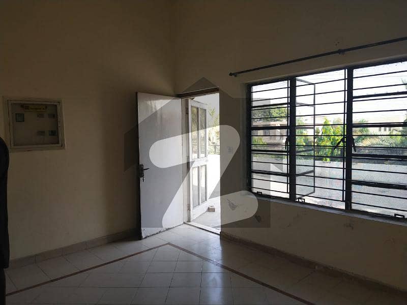 Ideal Location One Bed With Separate Gate Available In 1 Kanal House For Rent In Dha Phase 1 Block B