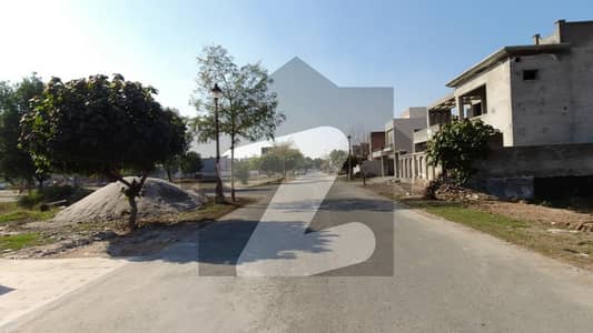 1 Kanal Prime Location Plot For Sale In Nfc Phase 2