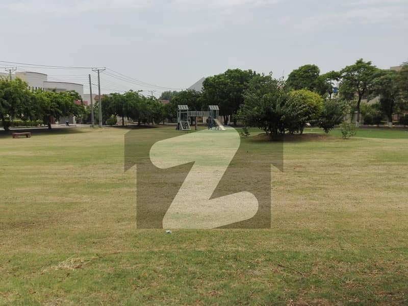 1 Kanal Residential Plot Available For Sale This Residential Plot Is Best Prime Location Of Valencia Housing Society Valencia Housing Society Demand 280 La