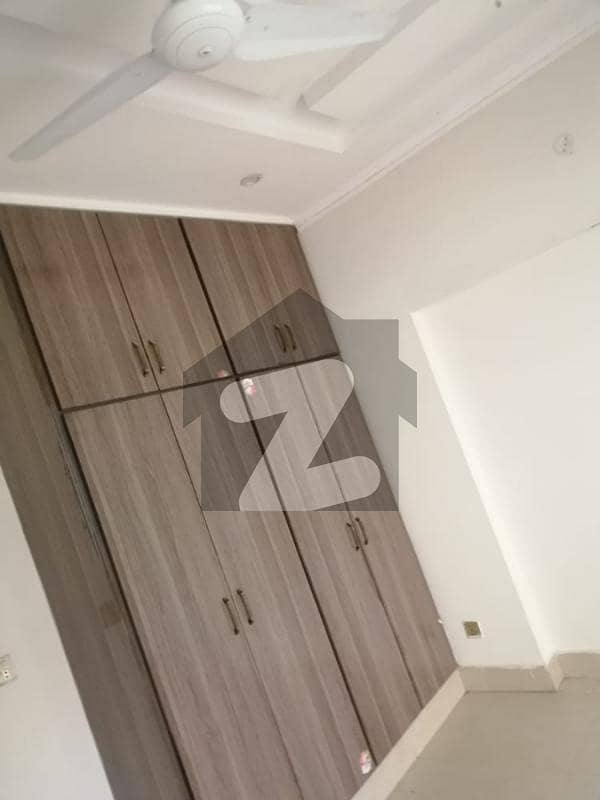 5 MARLA UPPER PORTION AVAILABLE FOR RENT IN VALENCIA TOWN LAHORE