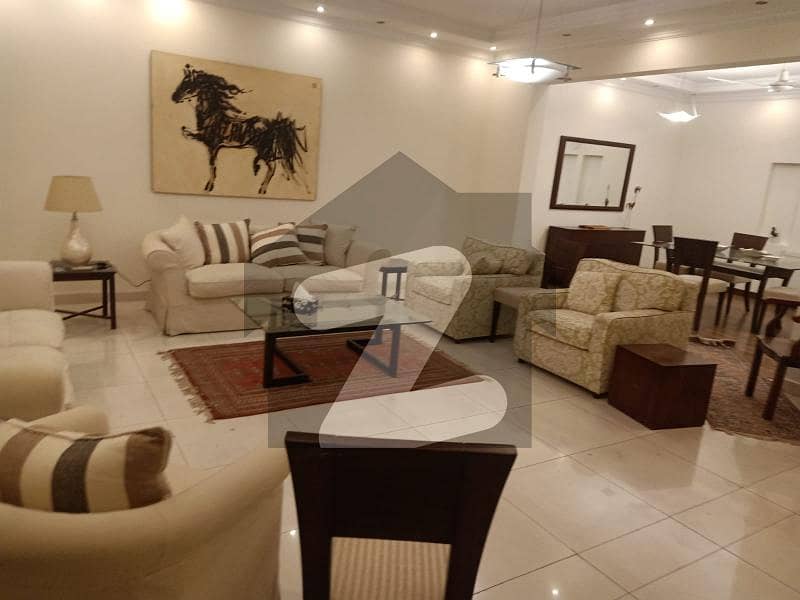 Karakoram Enclave F 11 4 Bed Apt Flat Suite Luxury Accommodation SMS Inbox