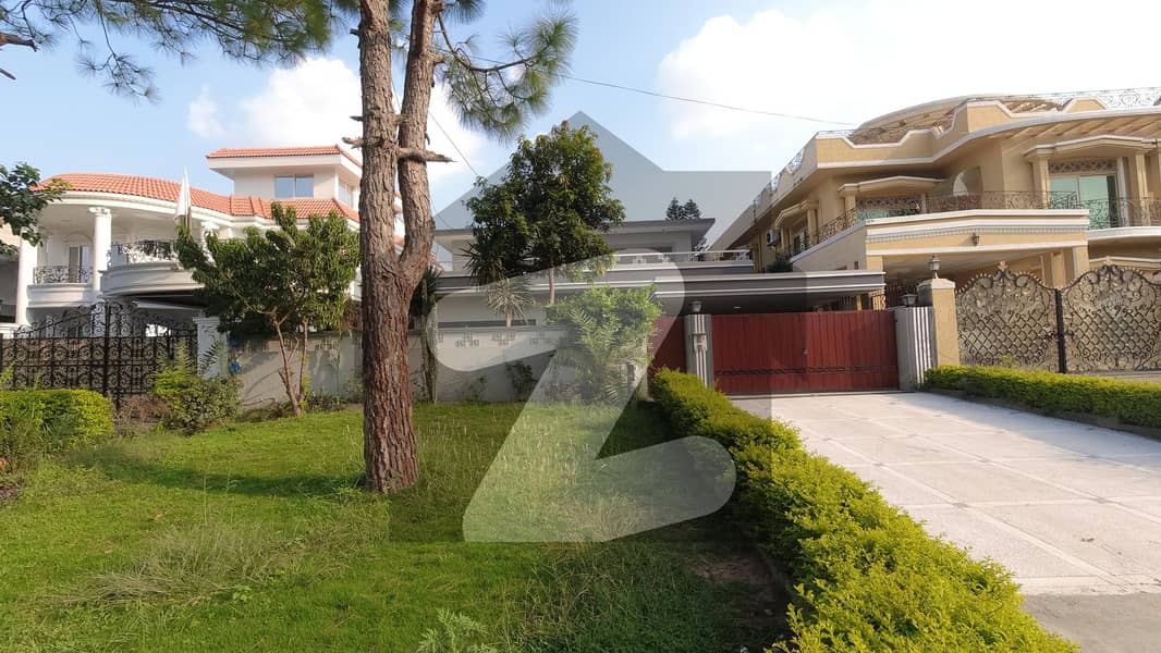 Book A Prime Location House Of 666 Square Yards In F-11/2 Islamabad