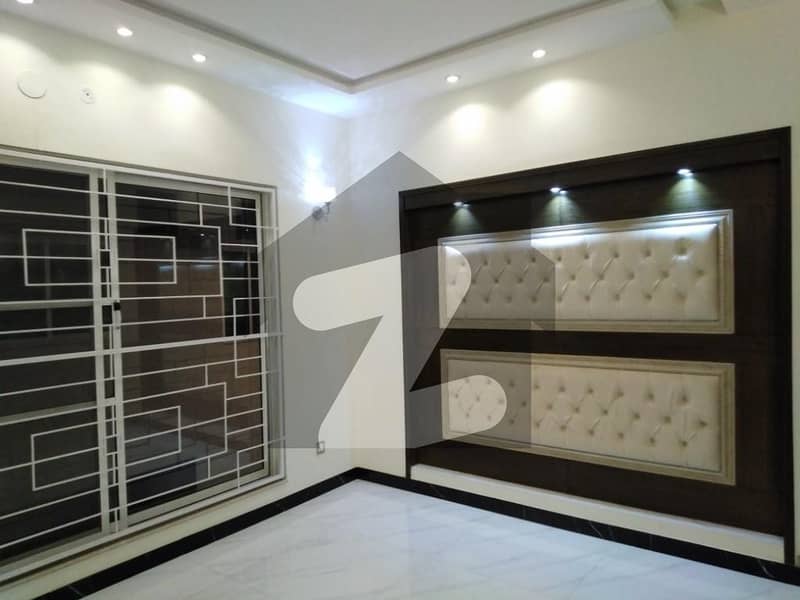 1 Kanal House In Zahoor Elahi Road For rent