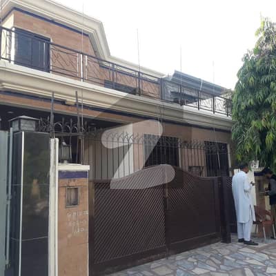 Original Pics Attached 10 Marla 4 Beds Modern House Available For Rent In Hot Location Of Dha Phase 3