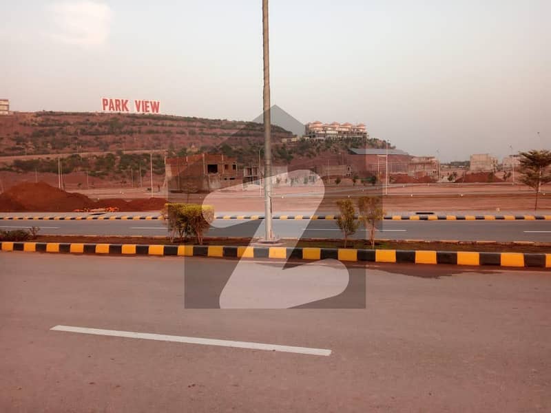 Plot File For Grabs In 10 Marla Islamabad