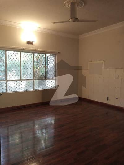 F10 5 Bed Room Anexy House For Rent