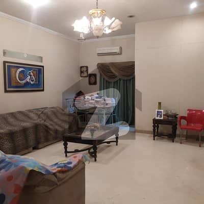 26 Marla, 05 Bed Rooms, House Available For Rent On Sarwar Road Near CMH Hospital Lahore Cantt.