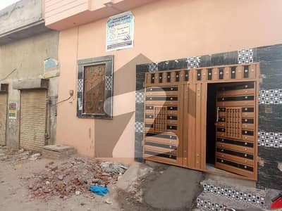 سردار کالونی گوجرانوالہ میں 3 کمروں کا 4 مرلہ مکان 60 لاکھ میں برائے فروخت۔