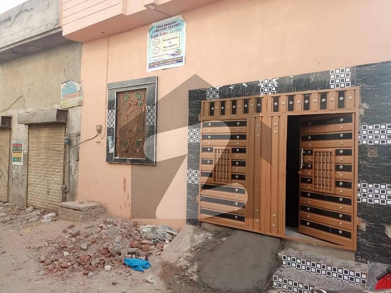 سردار کالونی گوجرانوالہ میں 3 کمروں کا 4 مرلہ مکان 60 لاکھ میں برائے فروخت۔