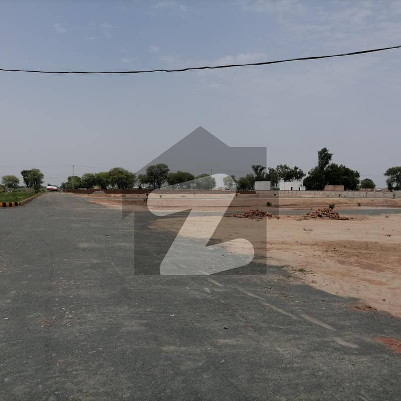 Ideally Located Residential Plot For sale In Harapa Road Available