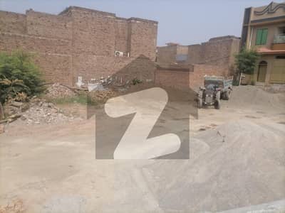عمر گل روڈ پشاور میں 16 مرلہ کمرشل پلاٹ 3.52 کروڑ میں برائے فروخت۔
