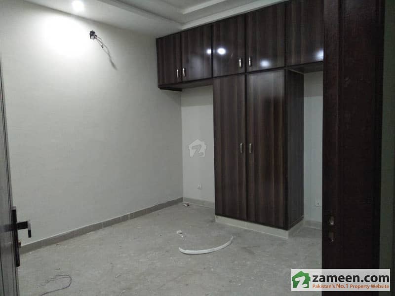 3. 6 Marla Commercial Hall With Hostel For Sale