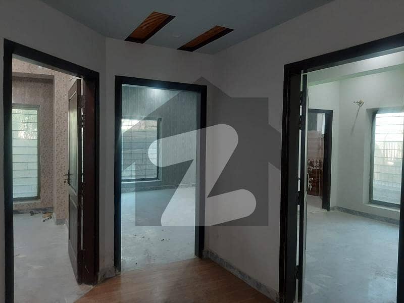 Awan Tower Peshawar Apartment For Sale 1300 Sq Feet