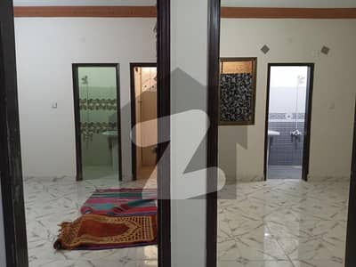 پاپوش نگر نارتھ ناظم آباد کراچی میں 2 کمروں کا 2 مرلہ فلیٹ 45.75 لاکھ میں برائے فروخت۔