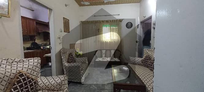 گڑھی شاہو لاہور میں 2 کمروں کا 3 مرلہ فلیٹ 55 لاکھ میں برائے فروخت۔