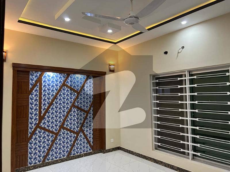 5 Marla Beautiful Upper Portion Available For Rent In Lowest Price At Bahria Town Lahore