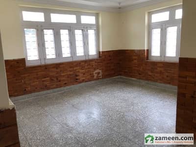 8 Rooms Bungalow For Rent In Jinnahabad