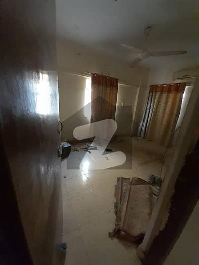 نارتھ کراچی - سیکٹر 11-C/1 نارتھ کراچی کراچی میں 2 کمروں کا 4 مرلہ فلیٹ 18 ہزار میں کرایہ پر دستیاب ہے۔