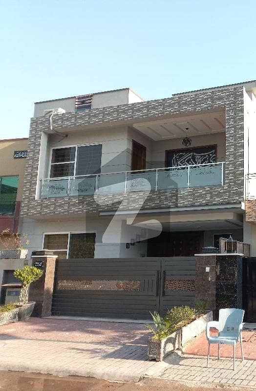 10 Marla New Upper Portion 3 Bedroom For Rent In Bahria Town Phase 5