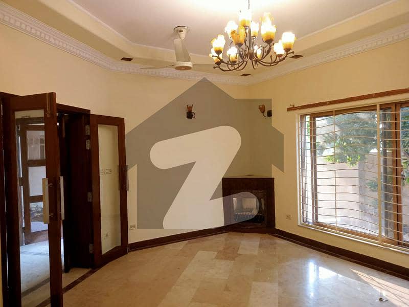 10 Marla beautiful House Available For Rent in DHA Lahore phase 5 Block K