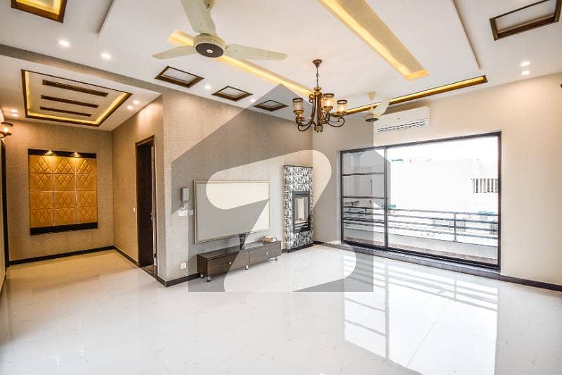 1 Kanal Beautifully Designed Upper Portion With Separate Gate Available For Rent In Dha Phase 8 Broadway