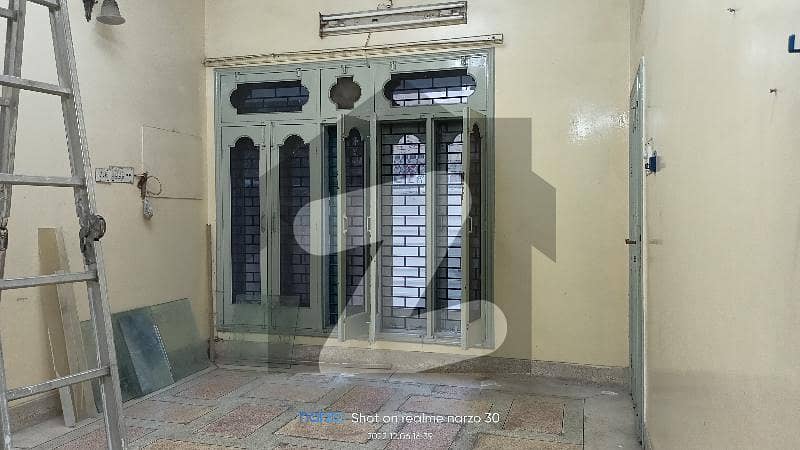 10 Marla Completely Old House Available For Sale In Amir Town Area