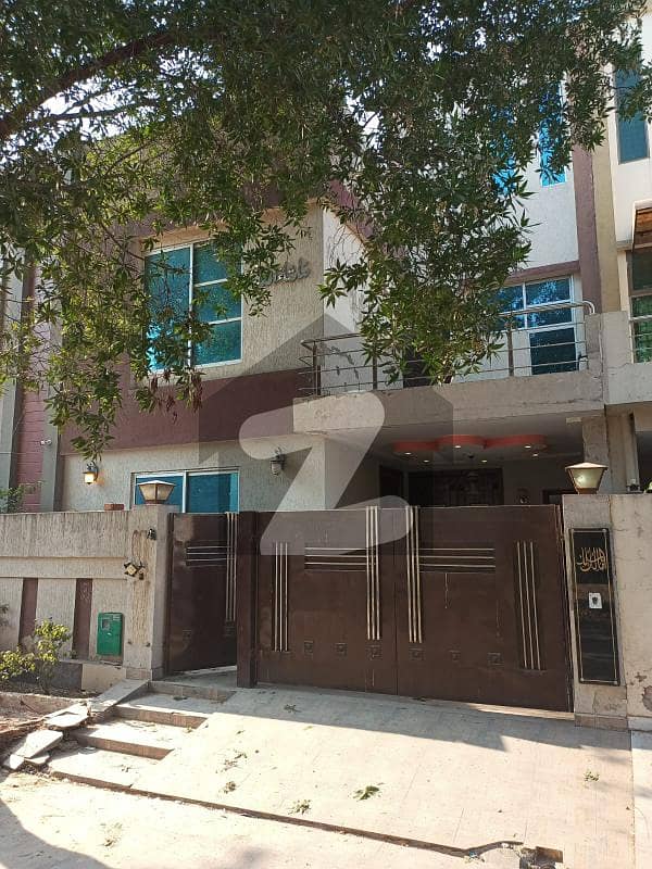 Luxurious Designe 5 Marla House For Sale In Bahria Town Lahore