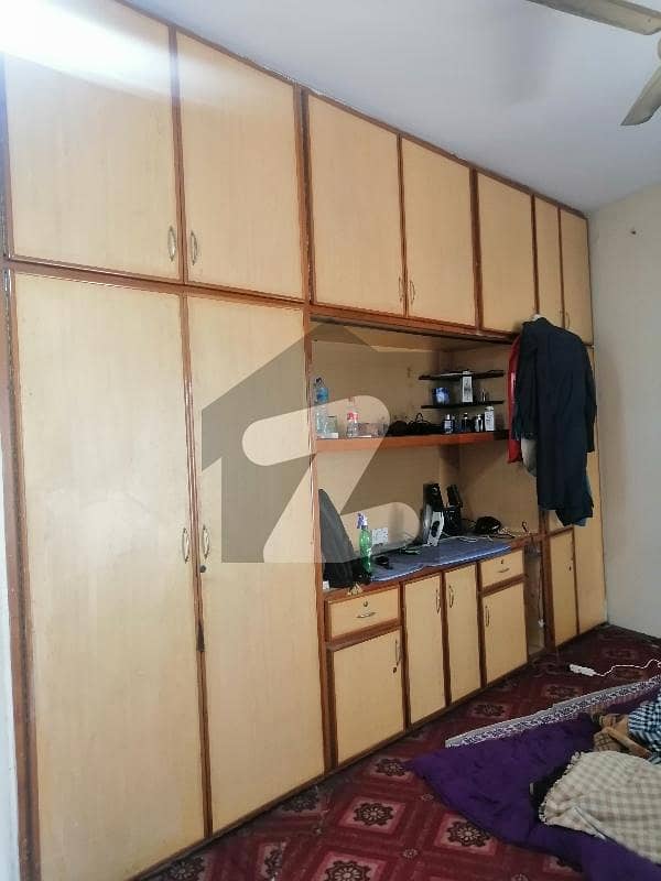 Bachelor Flat Available For Rent In Model Town Link Road Lahore, 1,bedroom With Attach Washroom,
