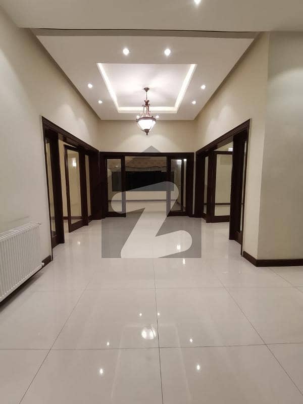 ایف ۔ 11/4 ایف ۔ 11 اسلام آباد میں 4 کمروں کا 1.2 کنال بالائی پورشن 3 لاکھ میں کرایہ پر دستیاب ہے۔