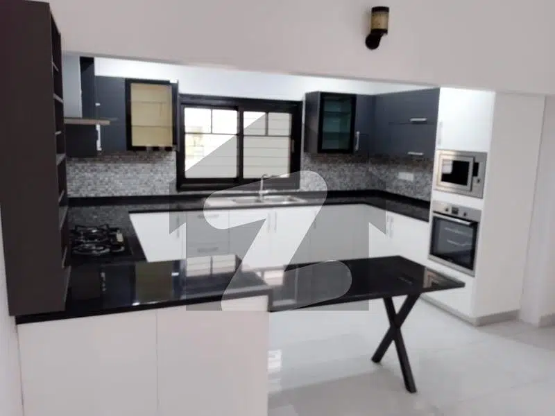 Clifton Block 8 Bungalow Available For Rent Only Commercial Use 5 Bedrooms With Attached Washroom Drawing Room Tv Launch Kitchen Outclass Planning Outclass Location Outclass Bungalow Lake Brand New West Open