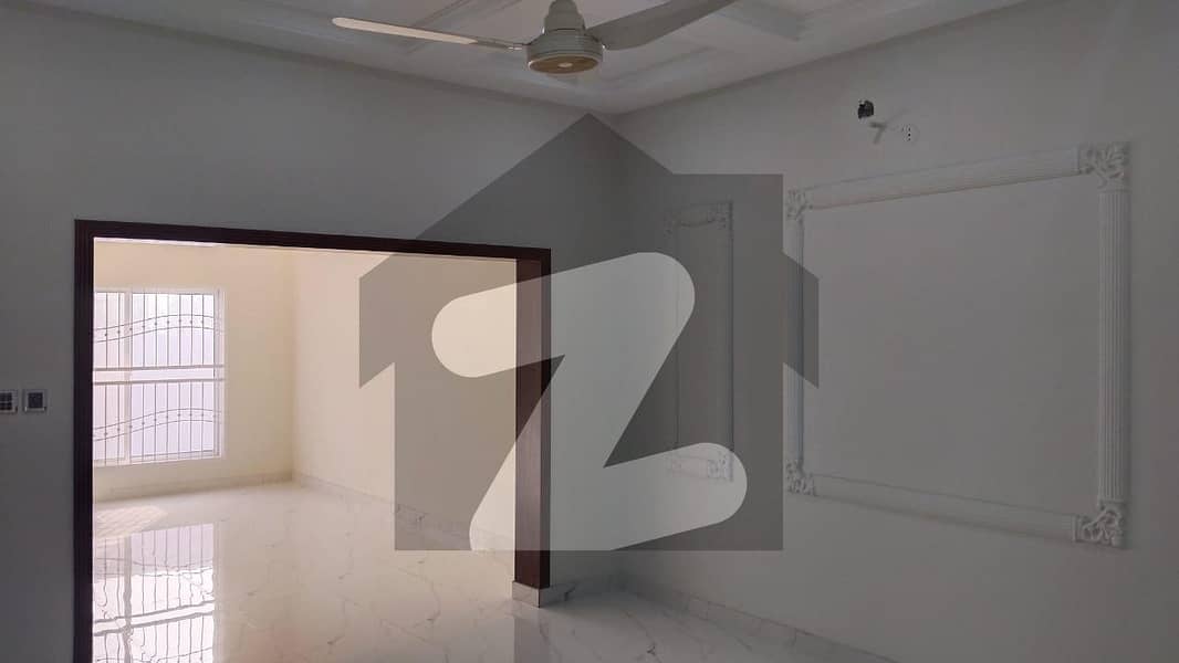 ڈیفینس ہومز سوسائٹی سیالکوٹ میں 4 کمروں کا 7 مرلہ مکان 1.8 کروڑ میں برائے فروخت۔