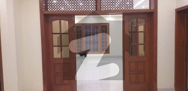 1 Kanal House Available For Sale In Model Town Link Road GECH. Society Lahore