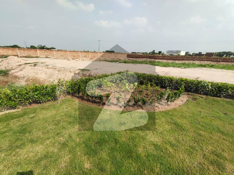 Canal View Residential Plot Sized 7 Marla Is Available
