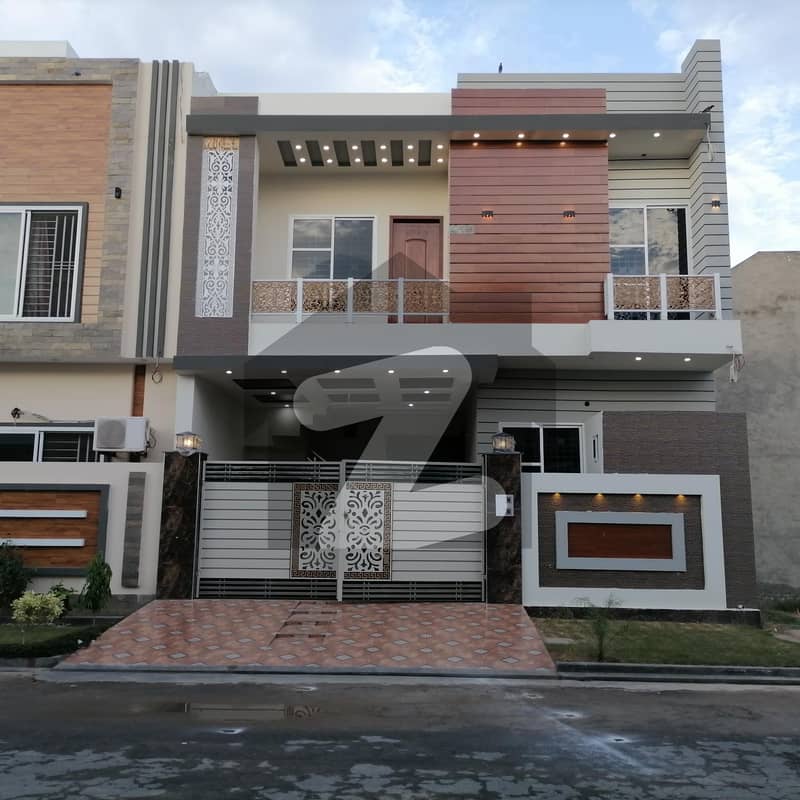 House Available For sale In Jeewan City - Phase 5