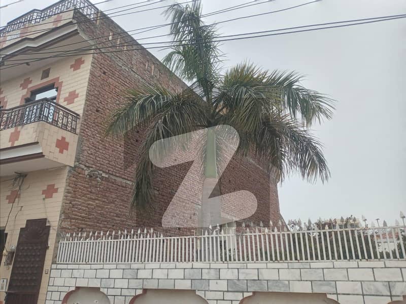 ڈھوک فردوس جہلم میں 7 کمروں کا 19 مرلہ مکان 3 کروڑ میں برائے فروخت۔