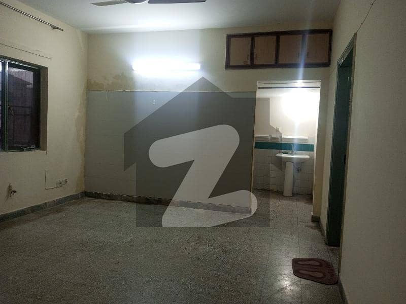 G-11/3 Pha 2nd Floor Flat Available For Rent