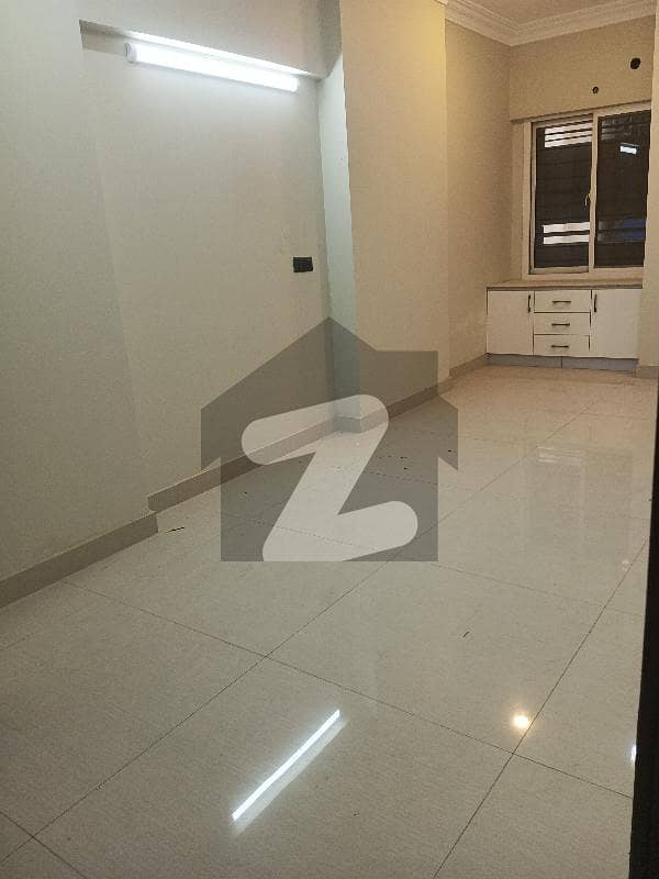 4 Bed Dd Brand New Flat For Sale At Tariq Road