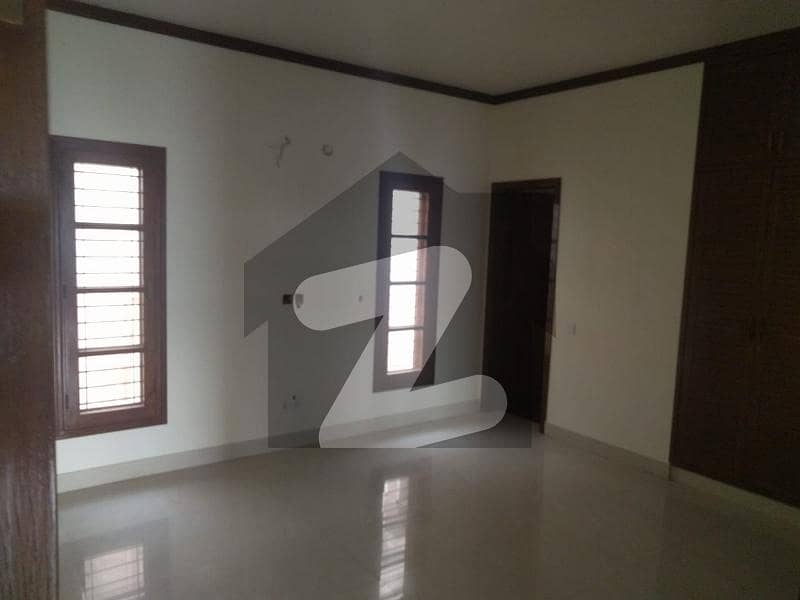 500 Yard's Bungalow Upper Portion For Rent