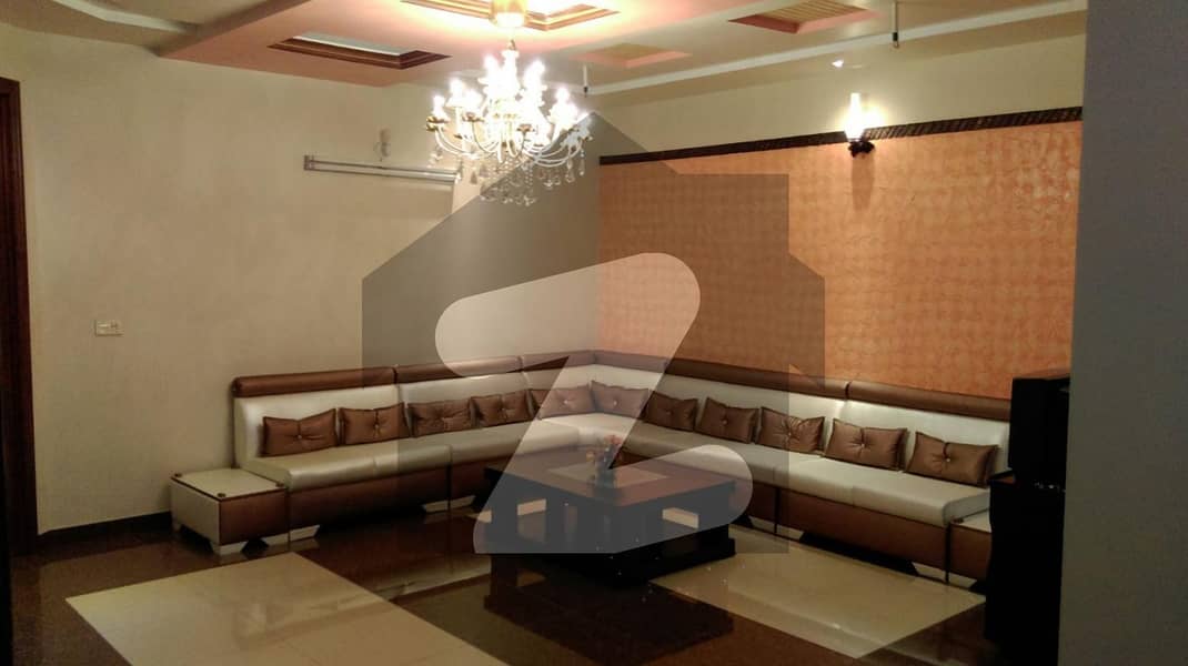 In Lyallpur Avenue House Sized 5 Marla For rent