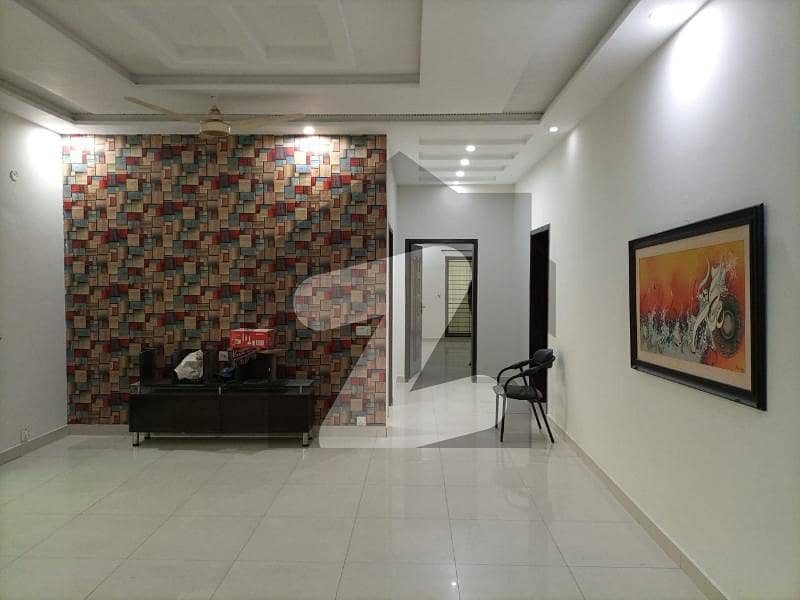 پیراگون سٹی ۔ ایگزیکیٹو بلاک پیراگون سٹی لاہور میں 3 کمروں کا 4 مرلہ مکان 45 ہزار میں کرایہ پر دستیاب ہے۔