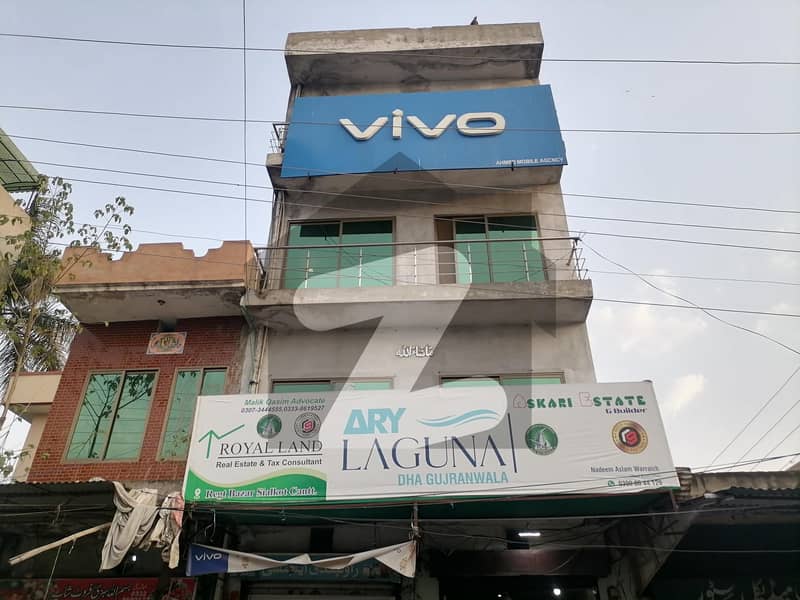 288 Square Feet Shop For sale In Cantt