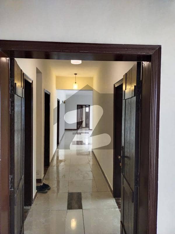 10 Marla 3 Bed Apartment Available For Sale In Askari 11 Lahore