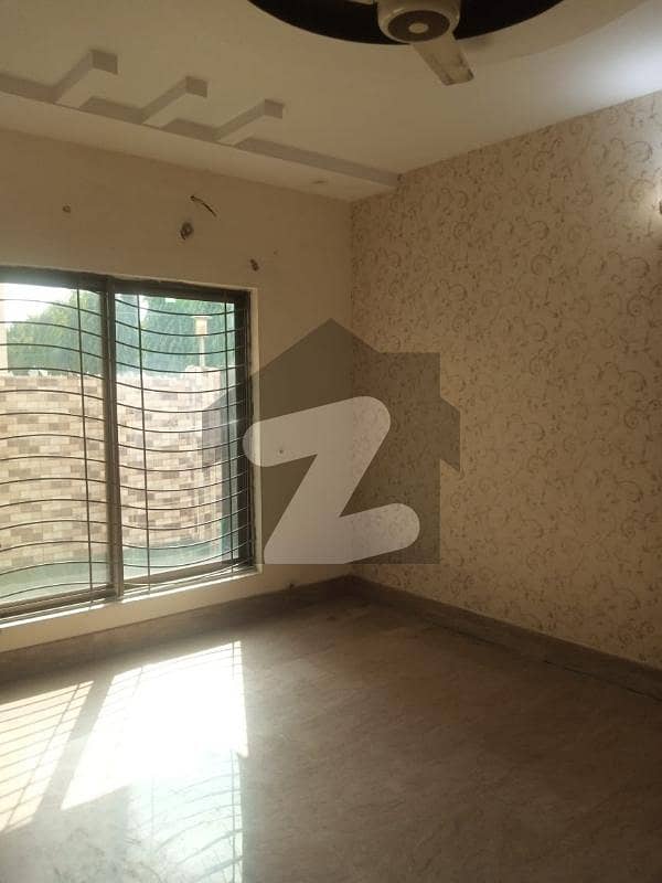 اسٹیٹ لائف ہاؤسنگ سوسائٹی لاہور میں 4 کمروں کا 10 مرلہ مکان 3.0 کروڑ میں برائے فروخت۔
